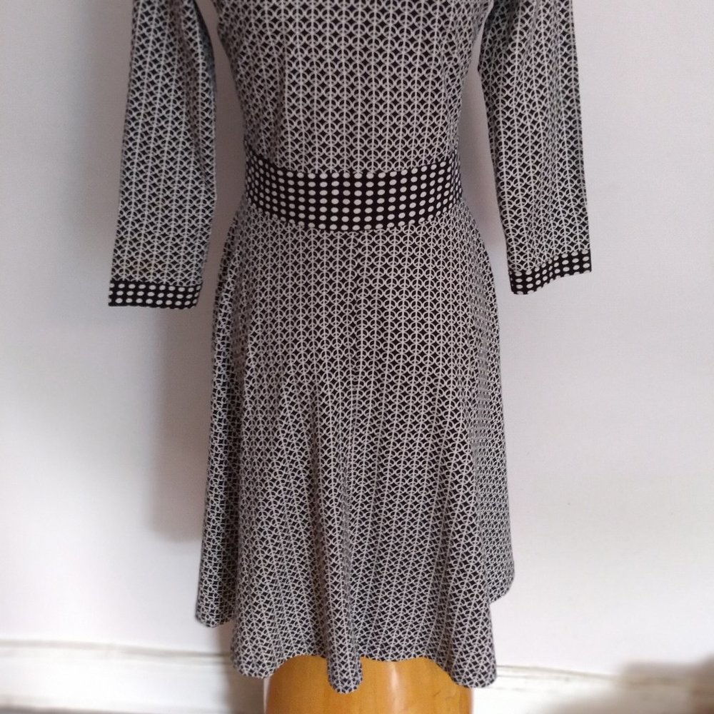 WOMANS CLOTHING - Picture 16 of 16